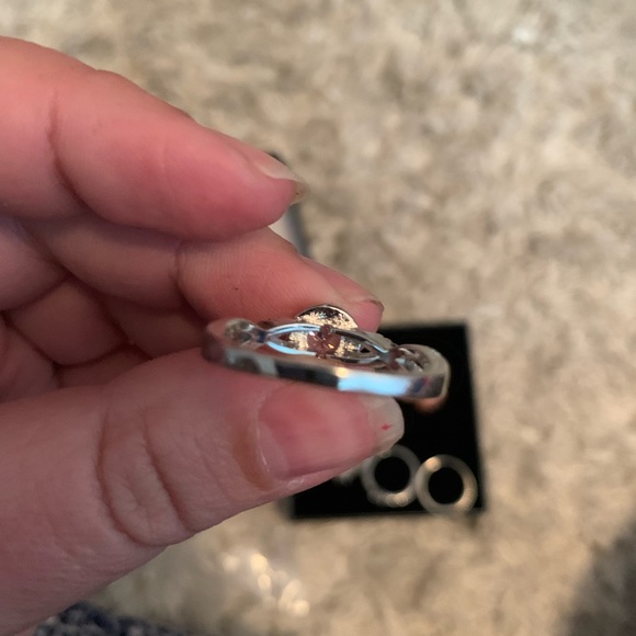 Costume Jewelry bundle - Picture 13 of 13